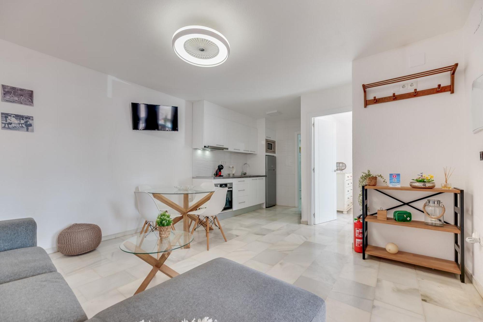 Apartamento Con Amplio Porche Y Bbq Benalmádena Kültér fotó
