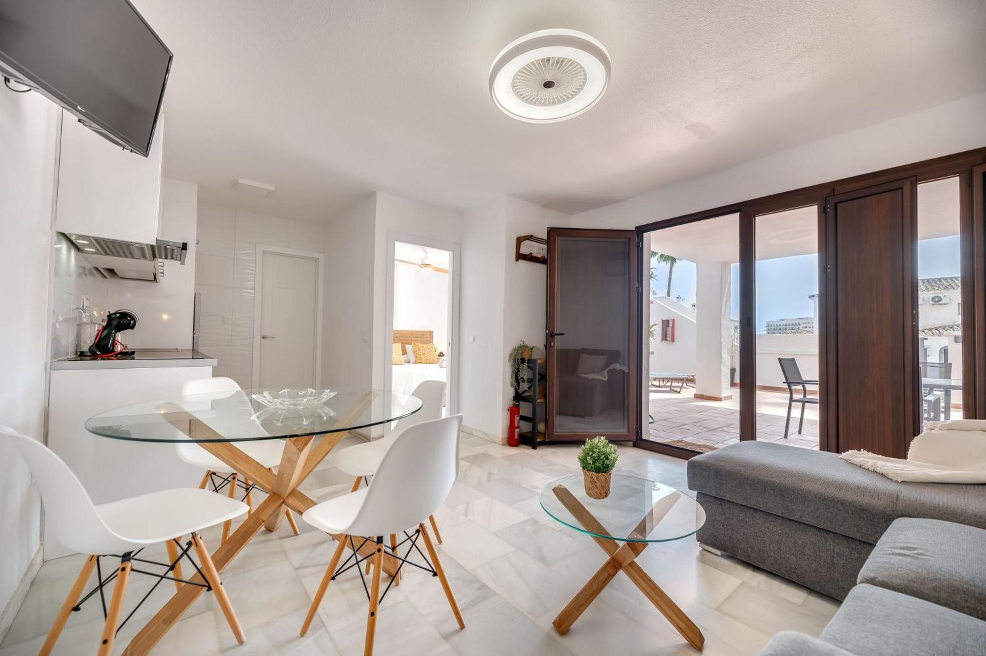 Apartamento Con Amplio Porche Y Bbq Benalmádena Kültér fotó