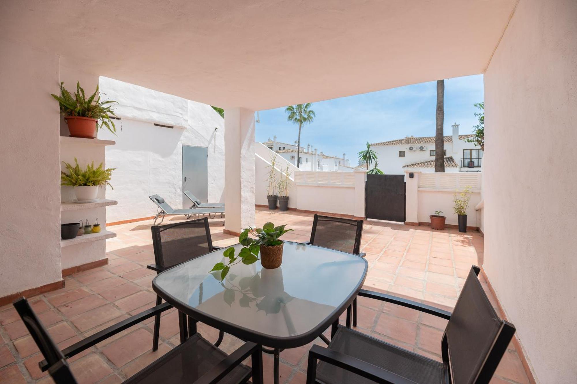 Apartamento Con Amplio Porche Y Bbq Benalmádena Kültér fotó