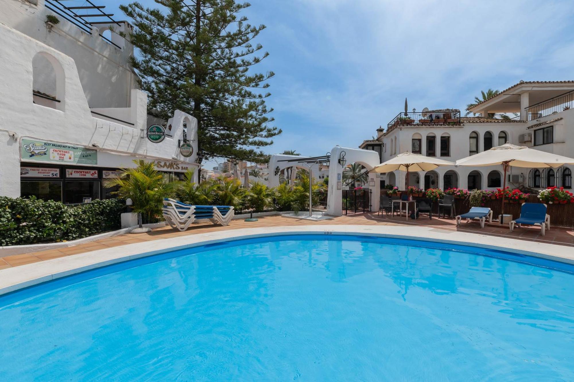 Apartamento Con Amplio Porche Y Bbq Benalmádena Kültér fotó